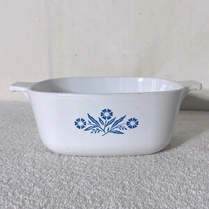 Vintage Corningware  Blue Cornflower P-1.5- B 6 Cup Casserole Dish